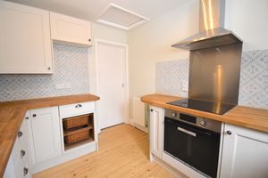 Kitchen- click for photo gallery